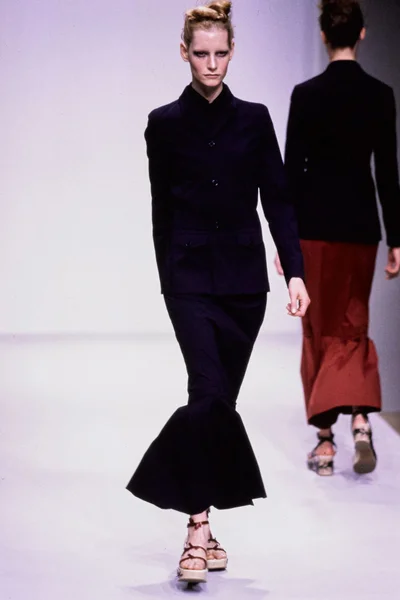 Look 12
